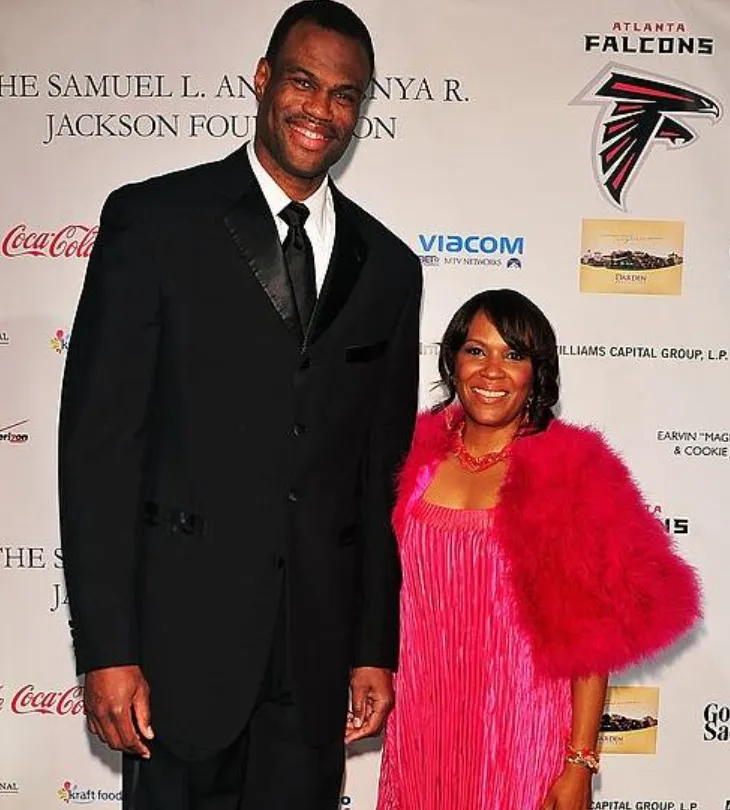 Valerie Hoggatt - David Robinson's Wife Net Worth in 2025